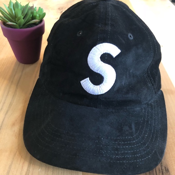 Supreme Other - Supreme S logo suede hat